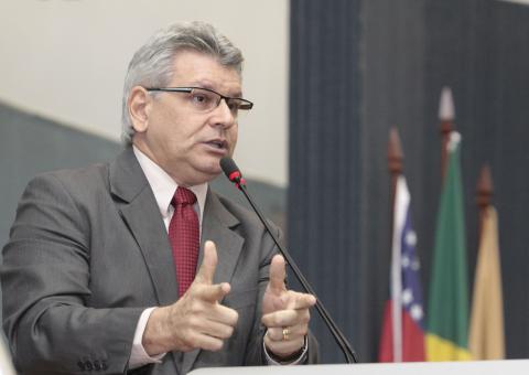 Elias reunirá feirantes e secretários para discutir sobre o Mercado Adolpho Lisboa